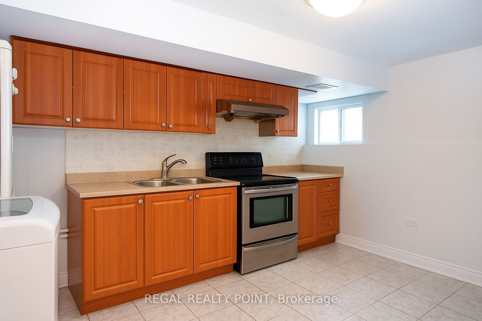 14 Mandel Crescent #basement