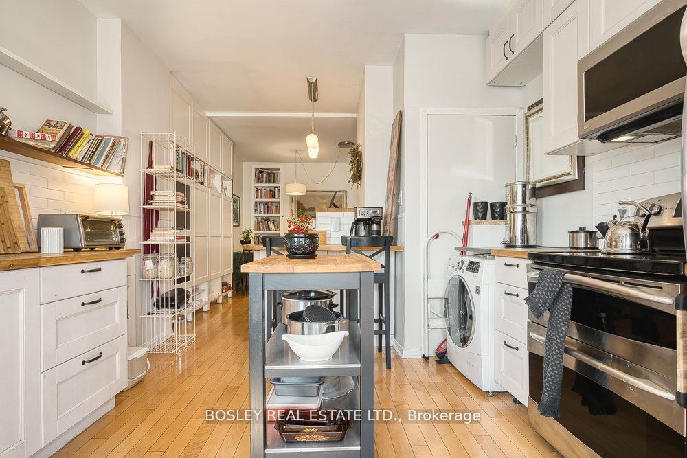 159A Gladstone Avenue