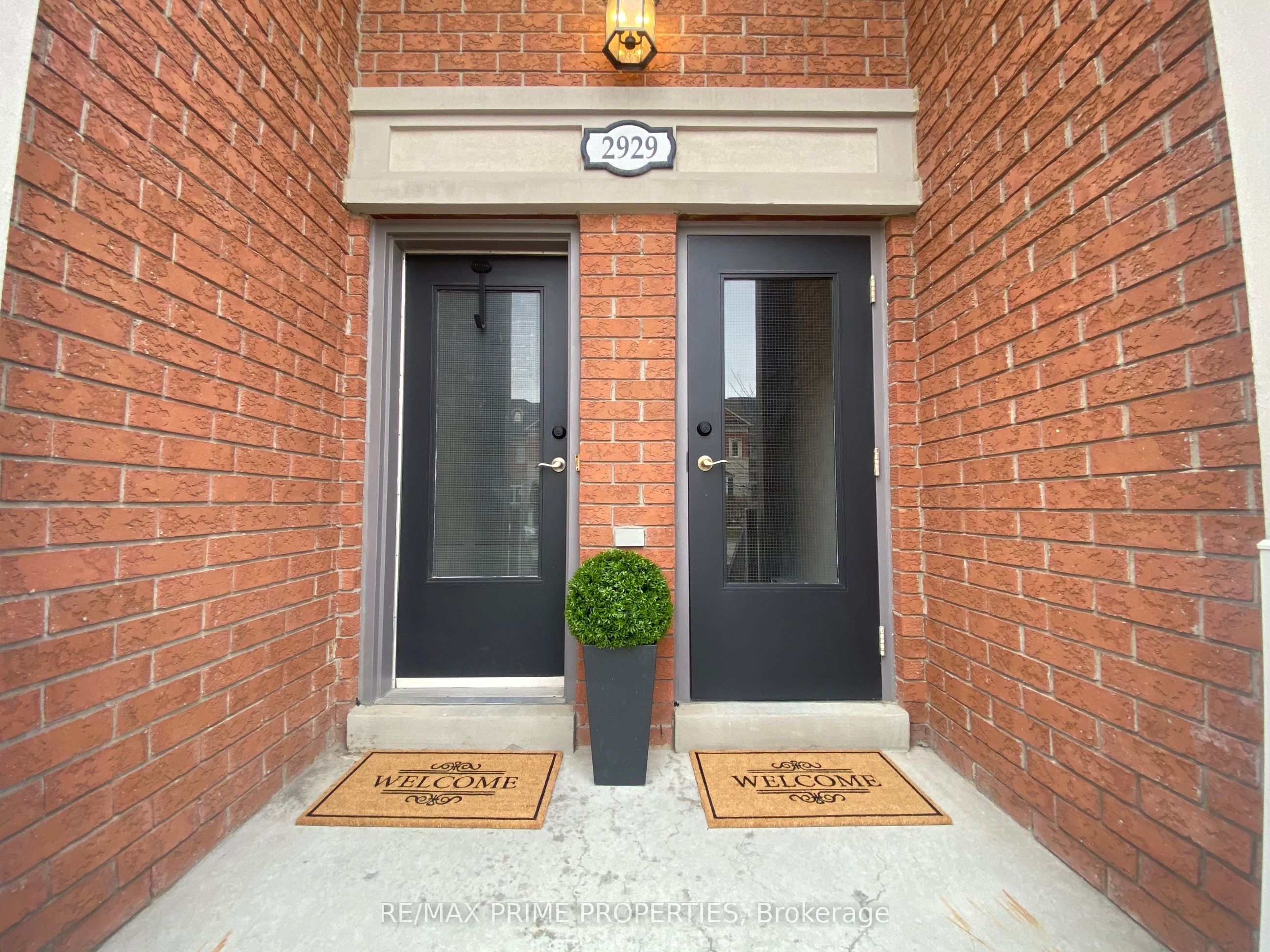 2929 Bur Oak Avenue Main