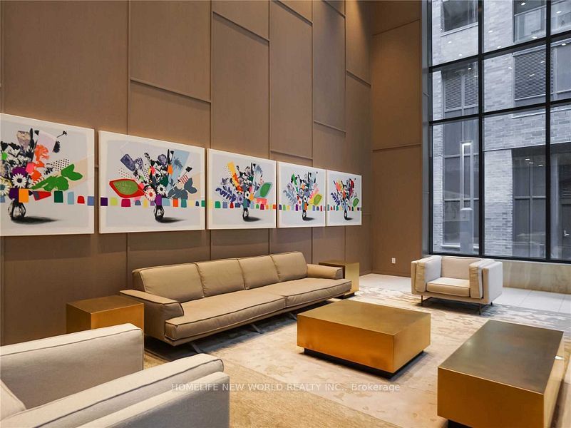 125 Blue Jays Way 1009