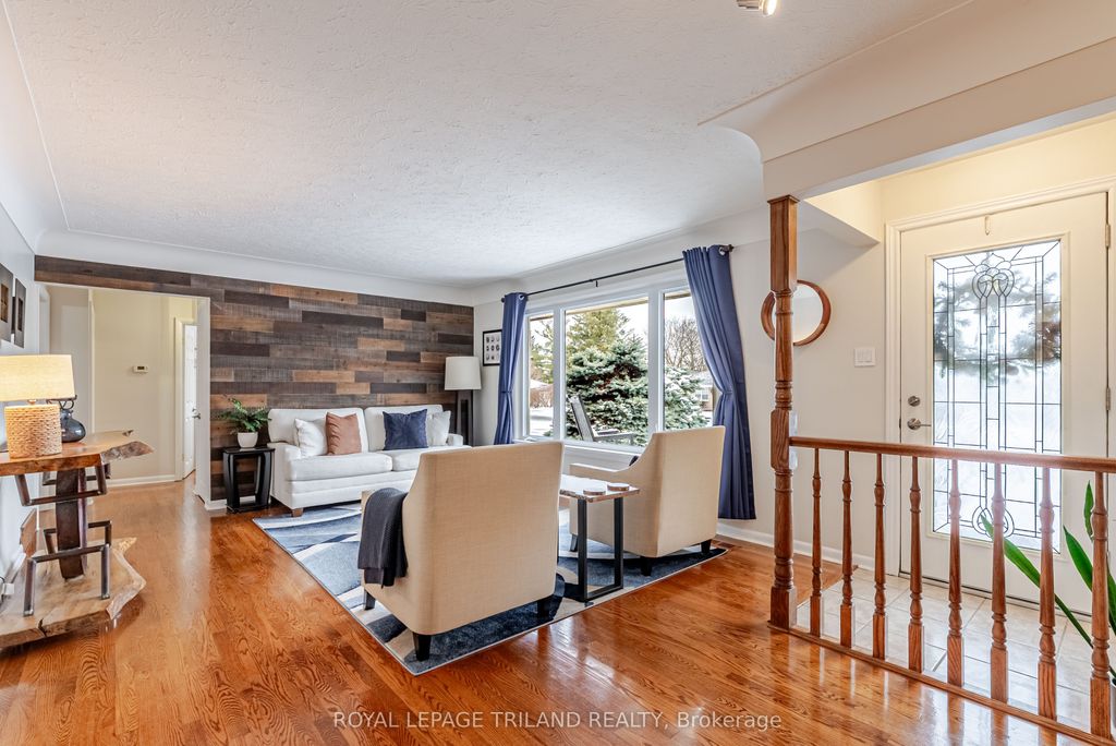 Photo of 231 Thames Crescent, Thames Centre, ON N0L 1G0 (MLS # X12710854)