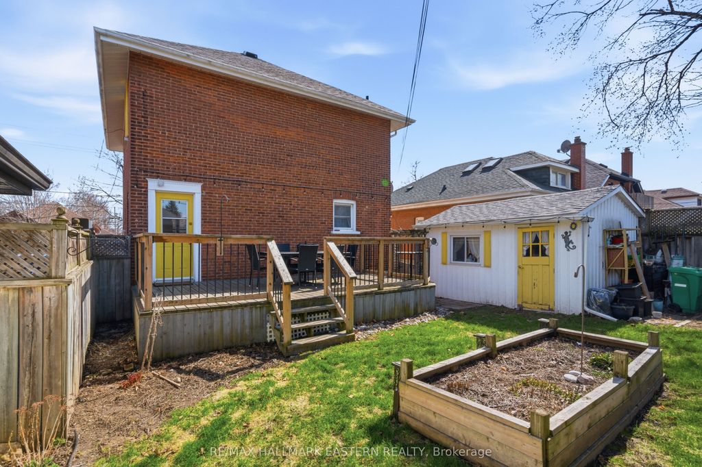 Photo of 556 Douglas Avenue, Peterborough, ON K9J 4L1 (MLS # X13045974)