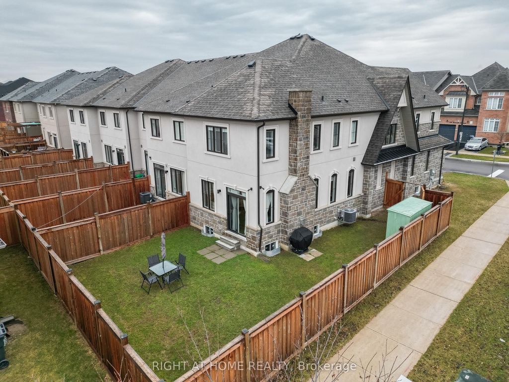 Photo of 133 Benadir Avenue, Caledon, ON L7C 4E7 (MLS # W13023266)