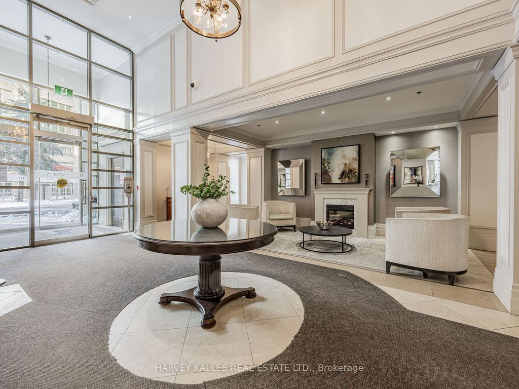 Photo of 205 The Donway N/A W #327, Toronto, ON M3B 3S5 (MLS # C12757318)