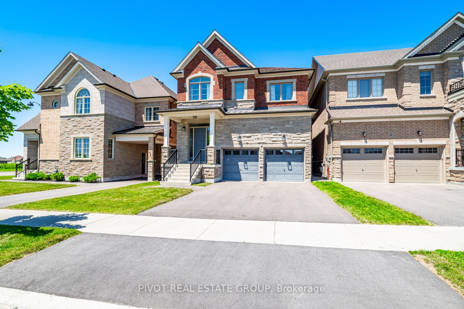 4 Clara May Avenue