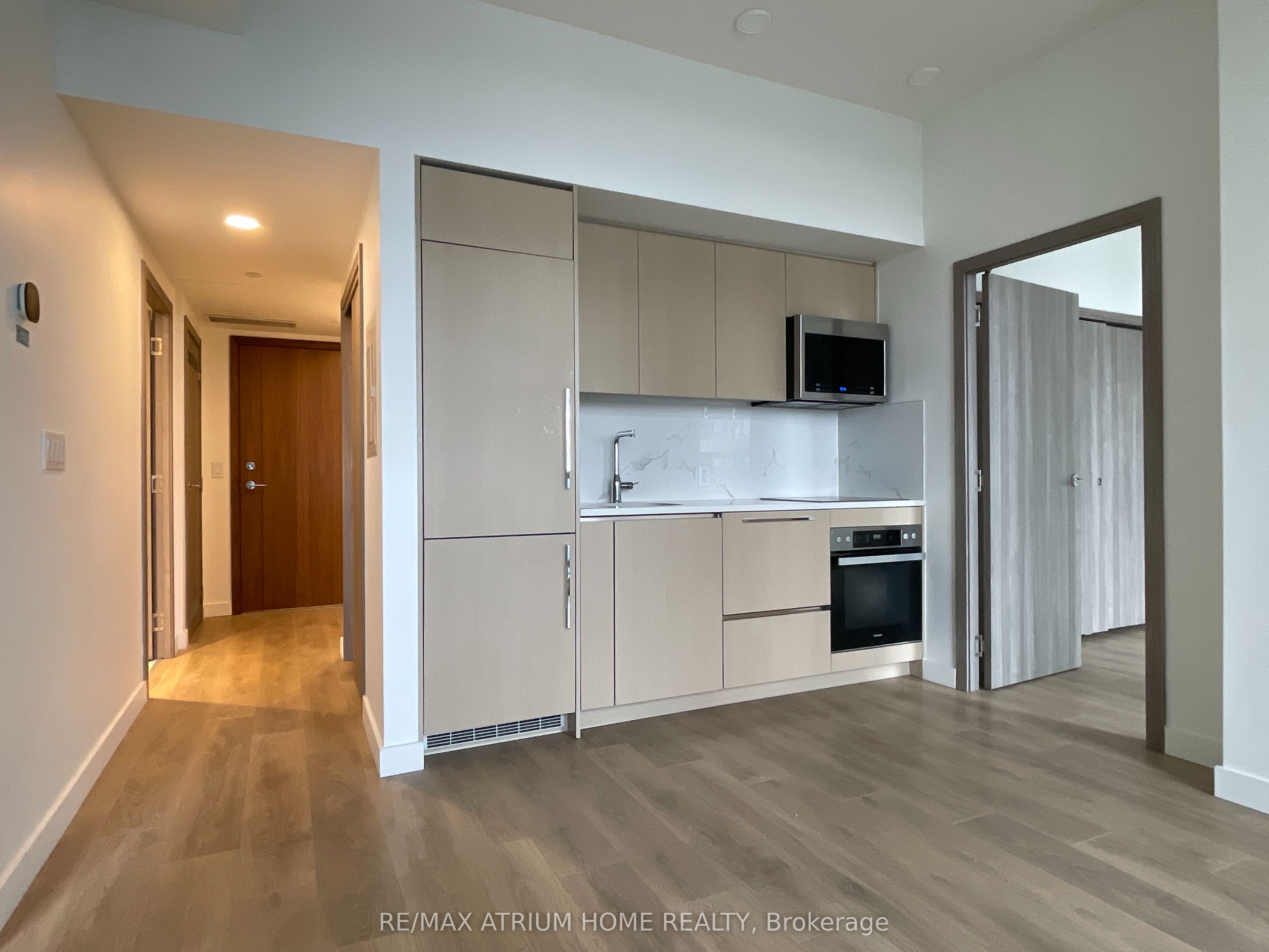 38 Widmer Street 2208