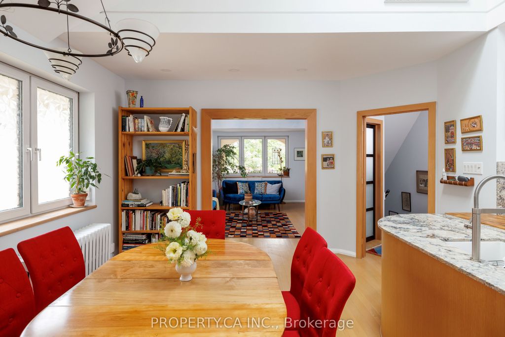 Photo of 52 Wineva Avenue #Upper, Toronto, ON M4E 2T2 (MLS # E12459541)