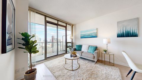 33 Lombard Street 1807 Toronto ON M5C 3H8