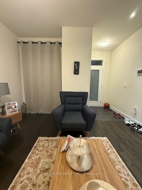 Photo of 52 Helliwell Crescent, Richmond Hill, ON L4E 1C7 (MLS # N12470896)