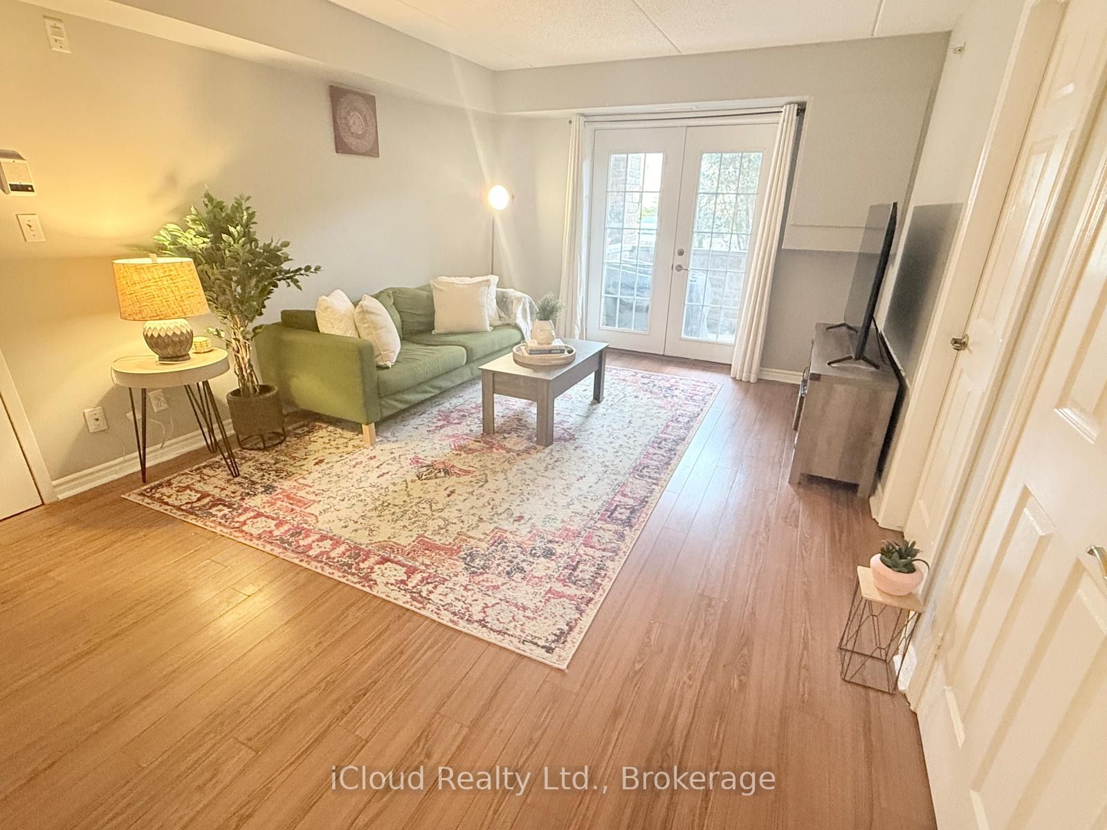 1470 Bishops Gate 104