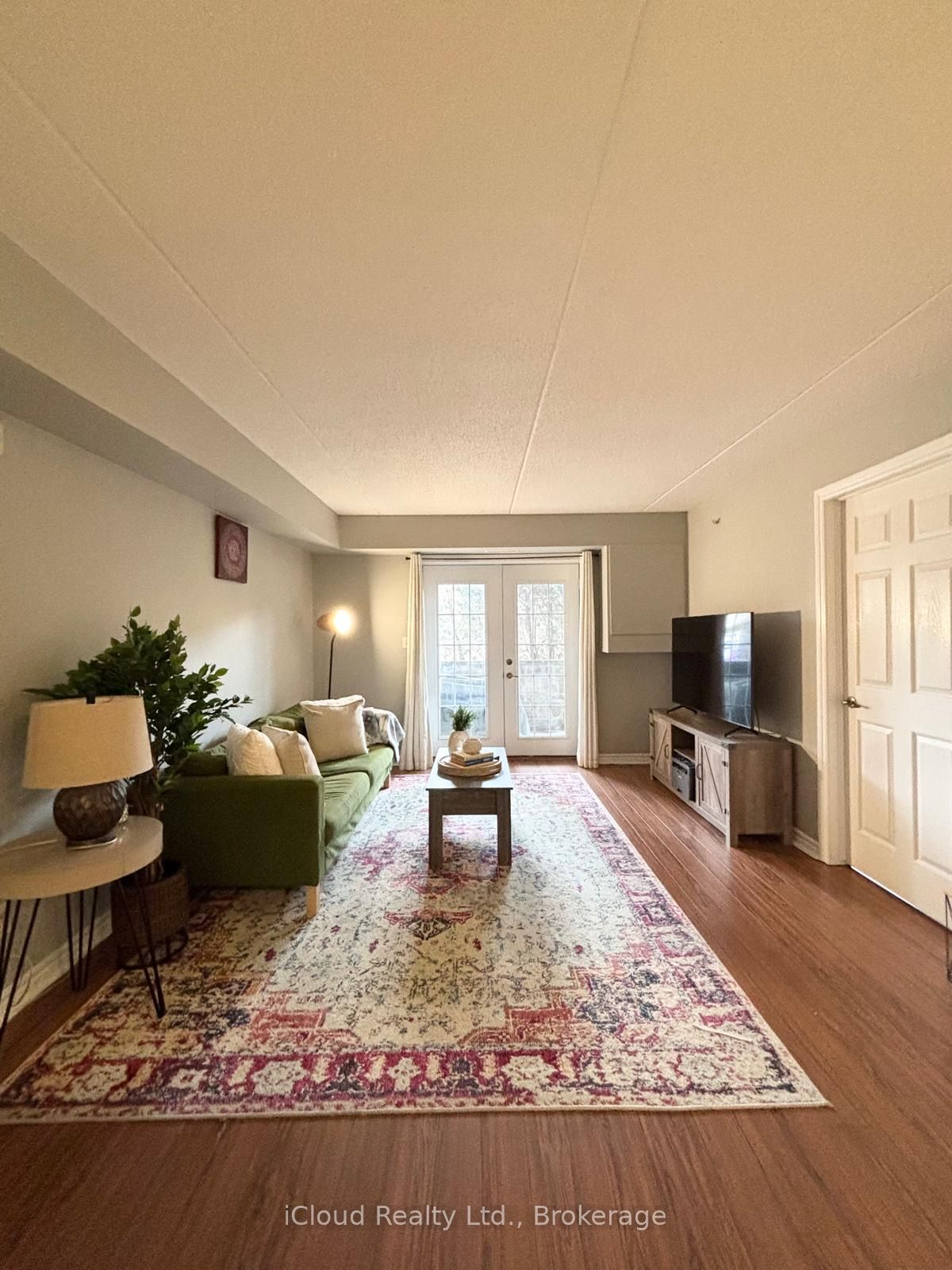 1470 Bishops Gate 104