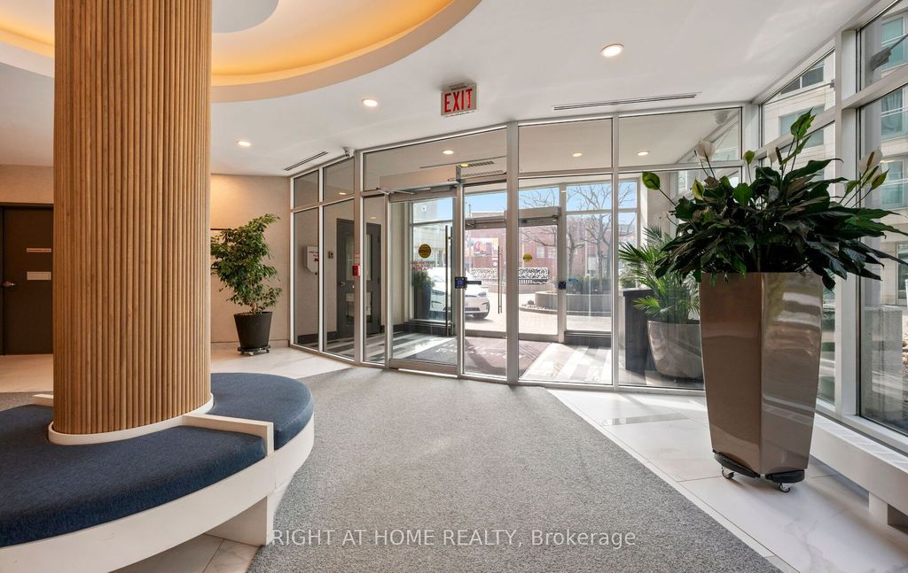 Photo of 600 Queens Quay #219, Toronto, ON M5V 3M3 (MLS # C13230912)