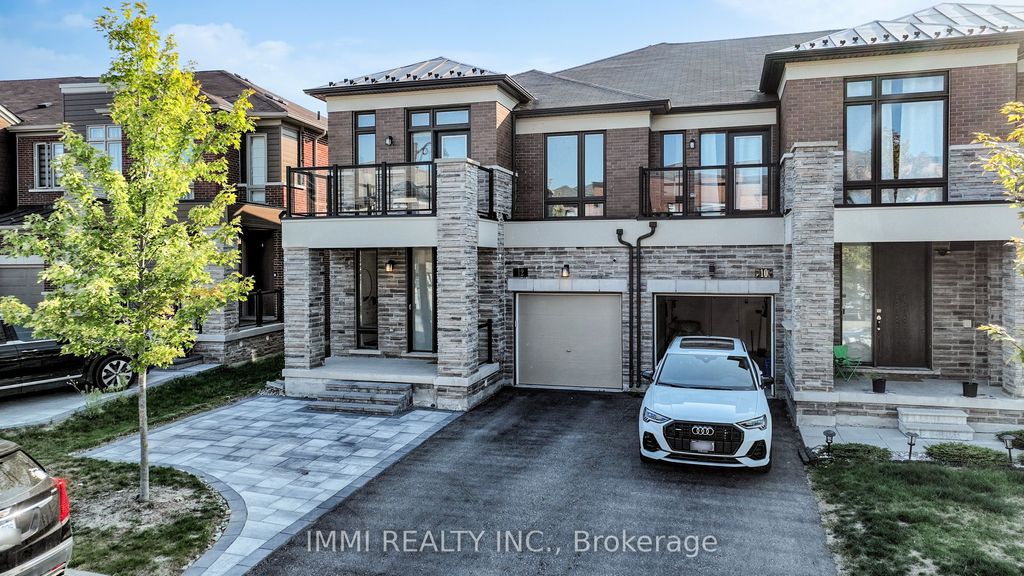 Photo of 12 Badgerow Way, Aurora, ON L4G 0Z4 (MLS # N12690110)