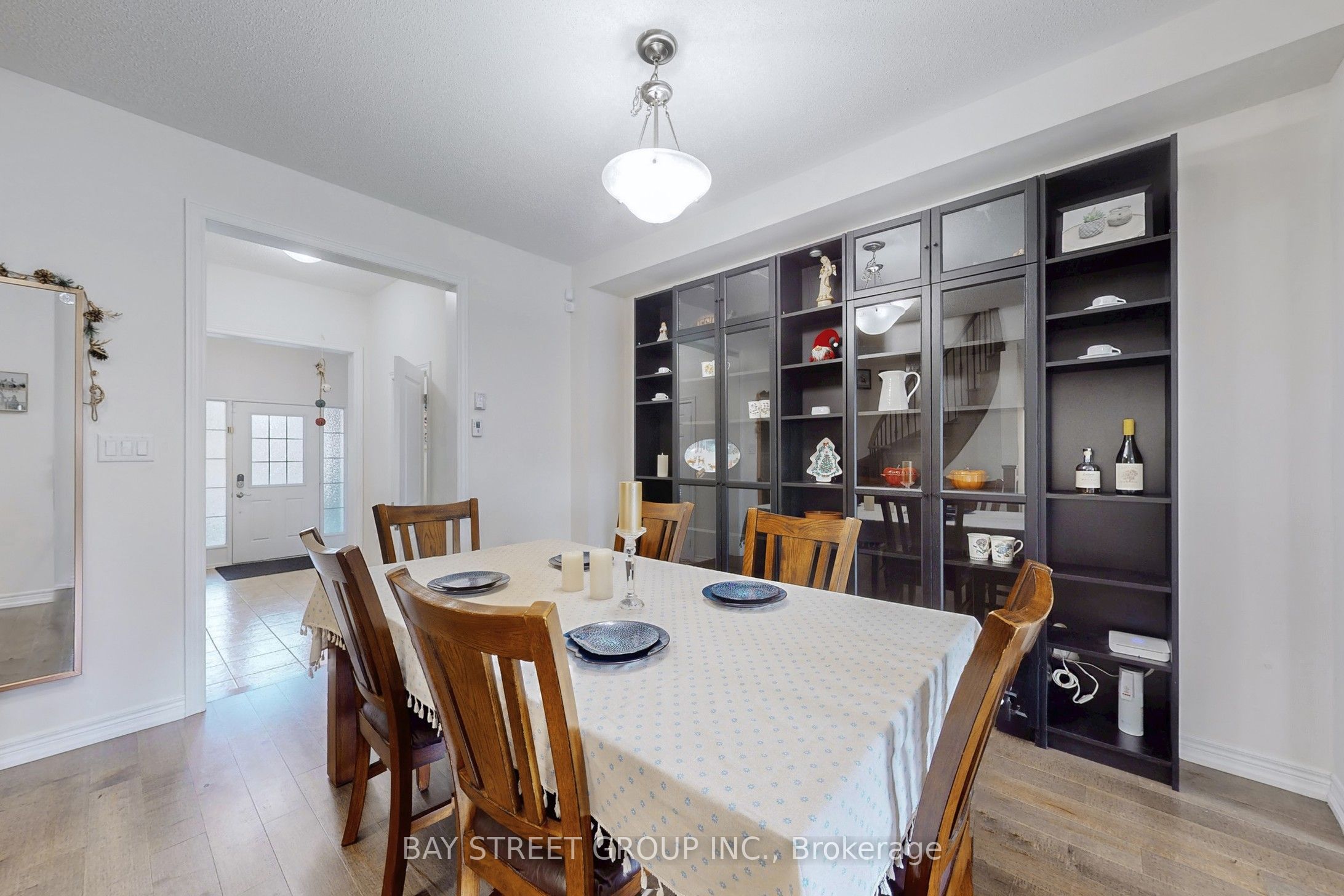 7 Paper Mills Crescent