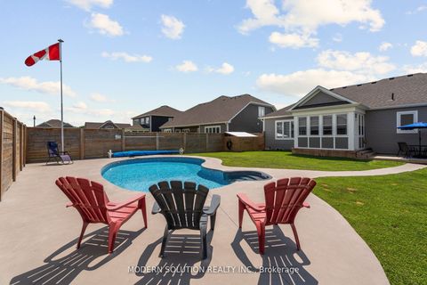 Photo of 35 Browning Boulevard, Bracebridge, ON P1L 0G2 (MLS # X12470135)