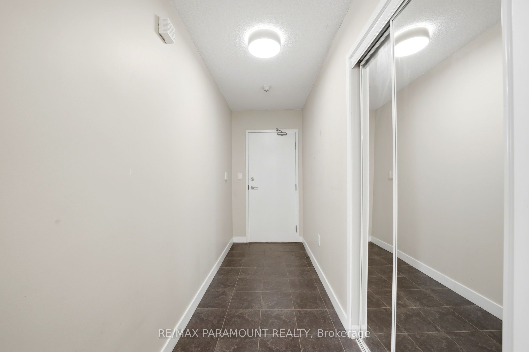 11 Brunel Court 215