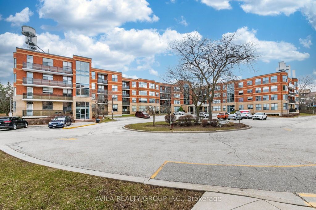Photo of 2199 Sixth Line #409, Oakville, ON L6H 5V3 (MLS # W13038556)