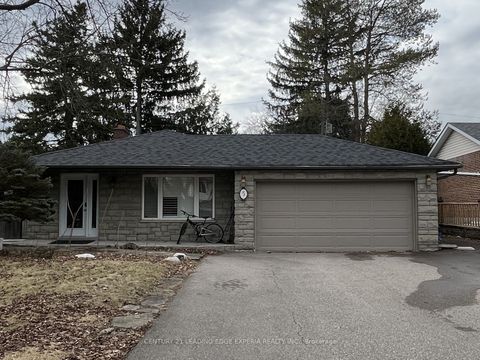 5 Southdale Drive Markham ON L3P 1J6