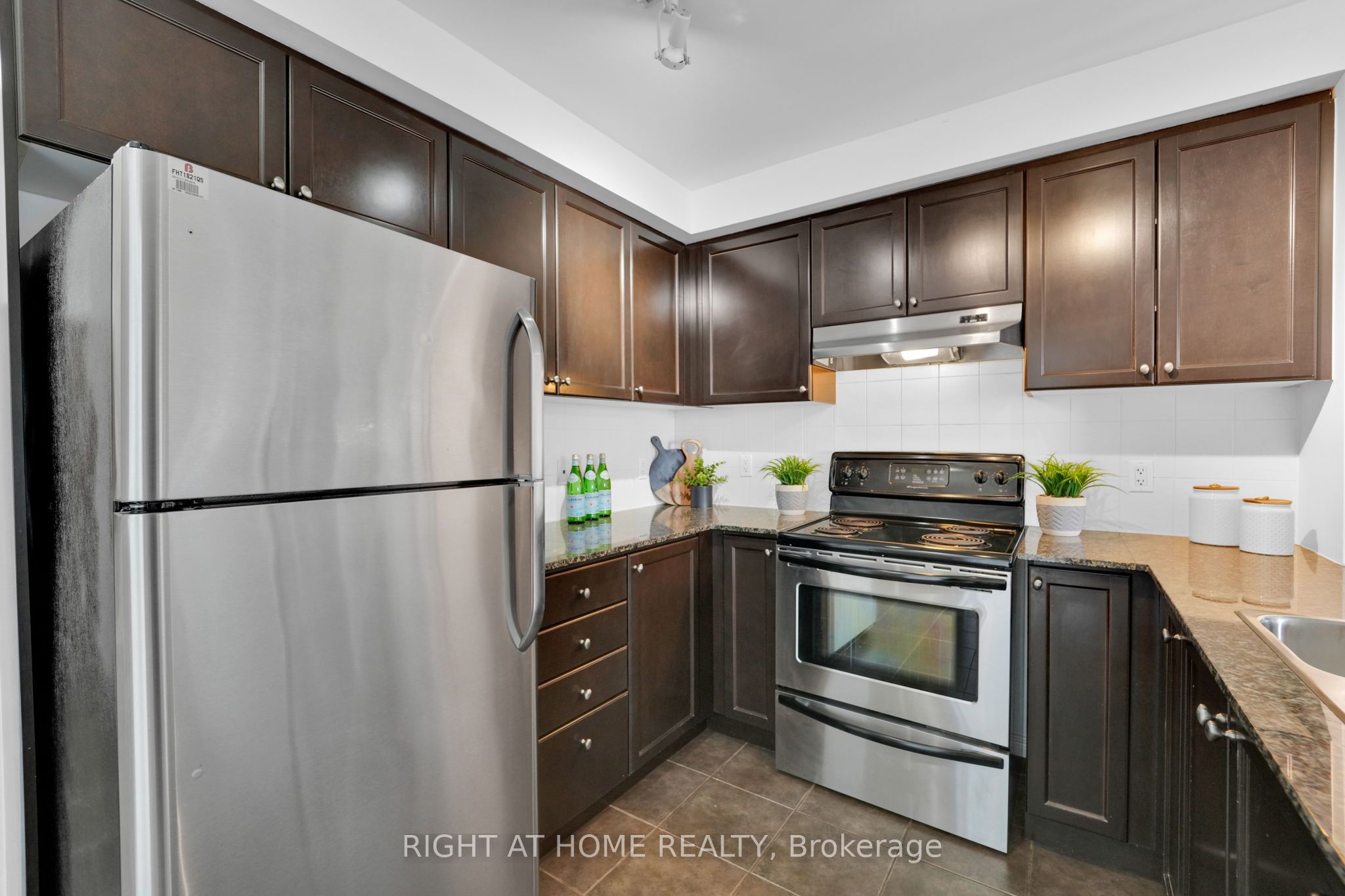 2 Maison Parc Court 710