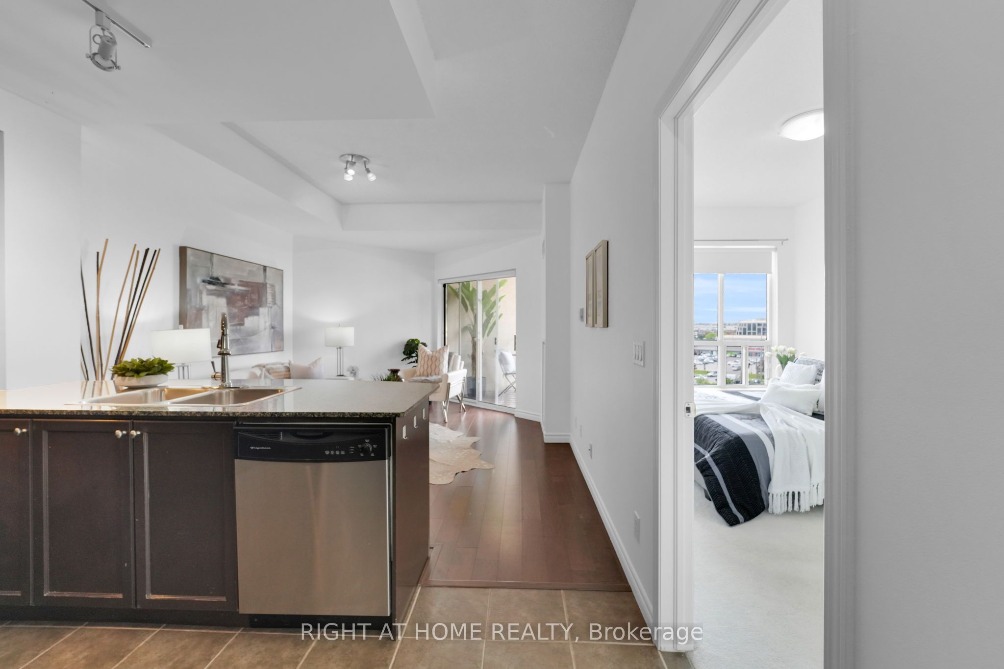 2 Maison Parc Court 710