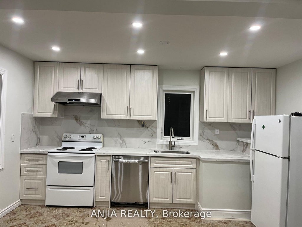 Photo of 77 Nash Drive, Toronto, ON M3M 2L6 (MLS # W13712514)