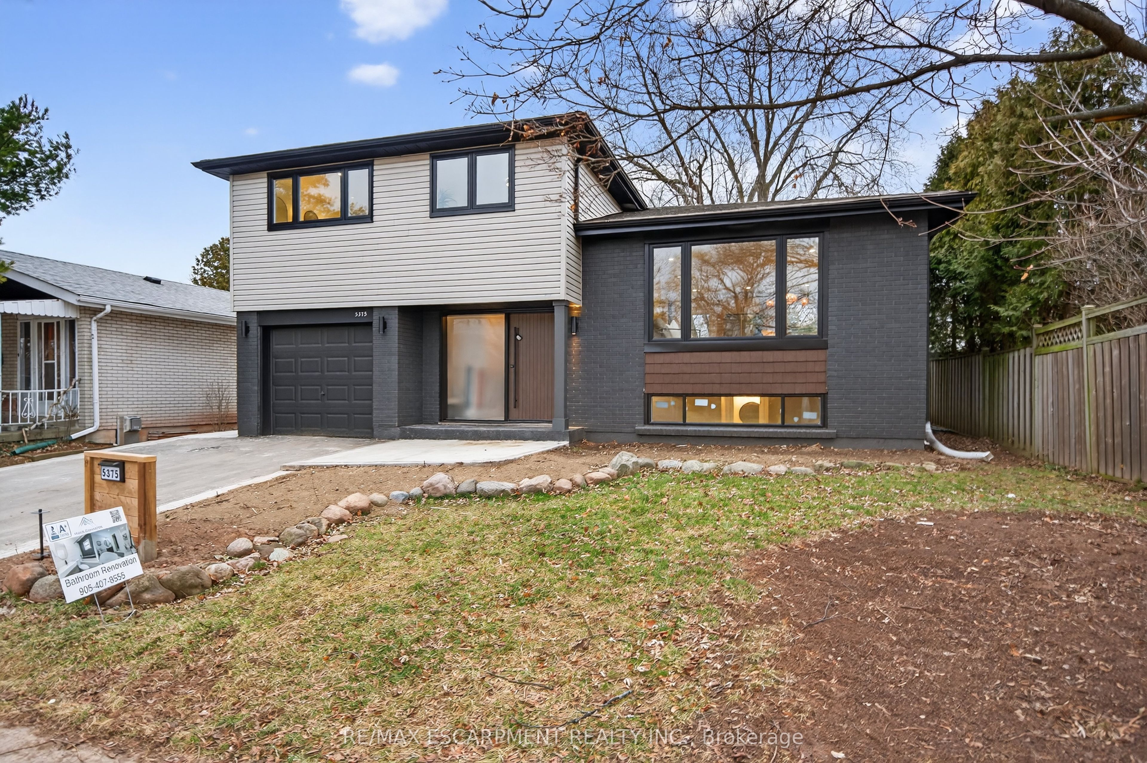 5375 Riverside Drive