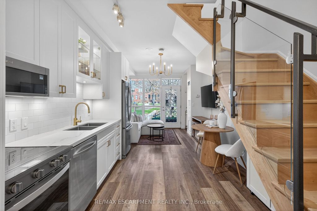 Photo of 1005 King Street W #127, Toronto, ON M6K 3M8 (MLS # C13055460)