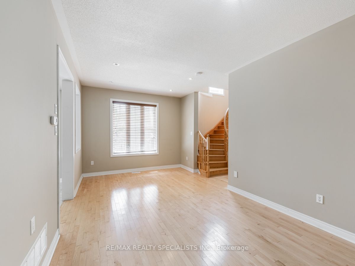 69 Princess Diana Drive Upper