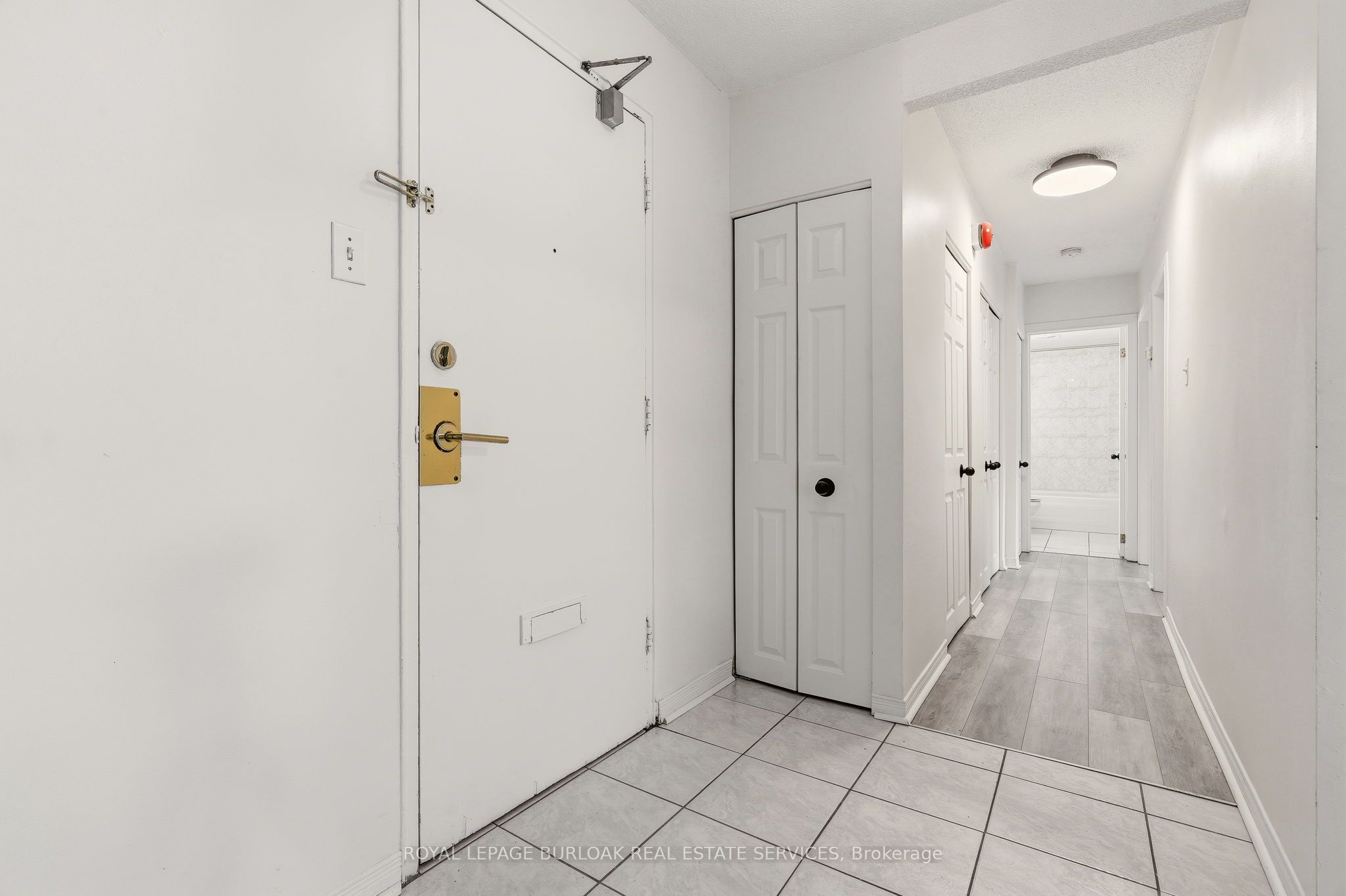 2411 New Street 201