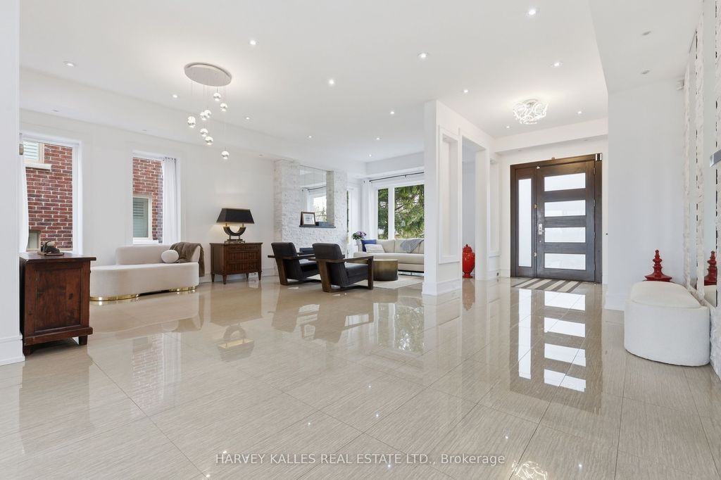 Photo of 46 Ravenscrest Drive, Toronto, ON M9B 5M7 (MLS # W12989518)