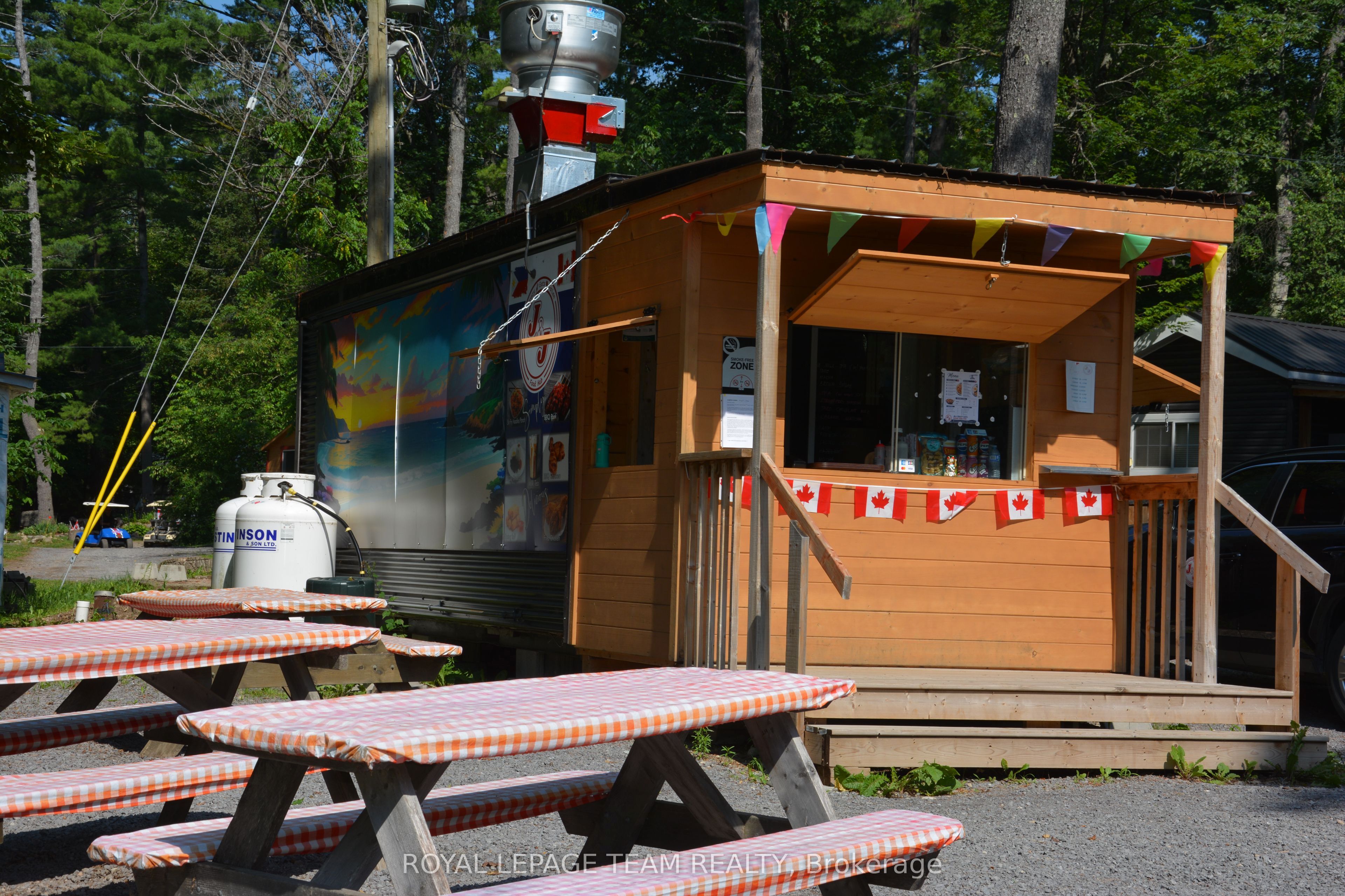 Photo 1 of 22 — 5372 Calabogie Road, Greater Madawaska, ON K0J 1H0
