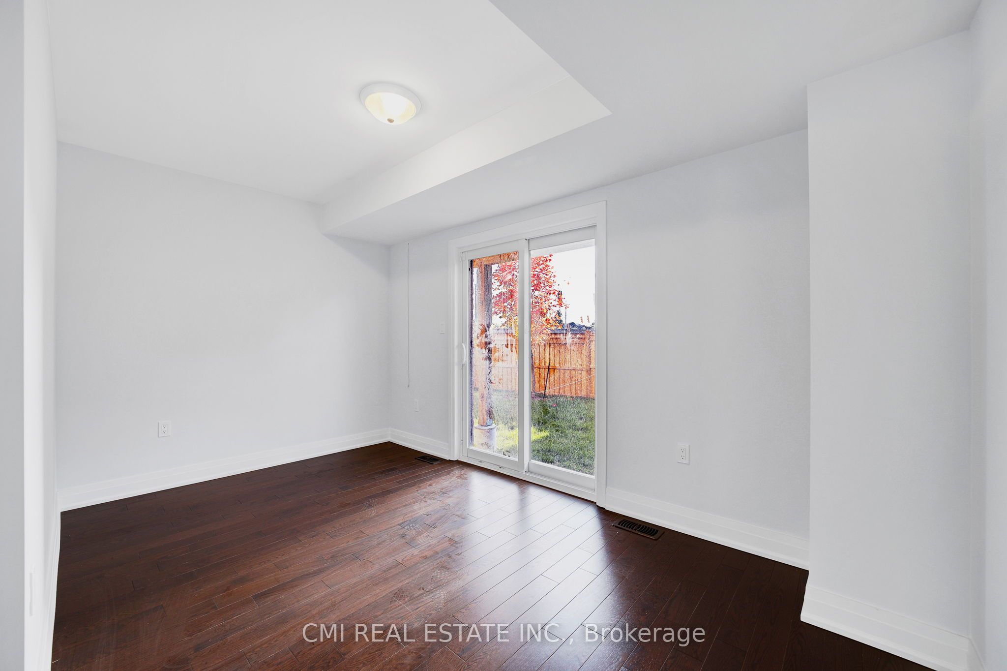 2122 Royal Gala Circle