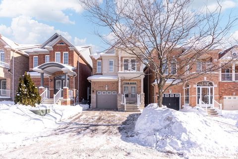 140 Laramie Crescent Vaughan ON L6A 0R1