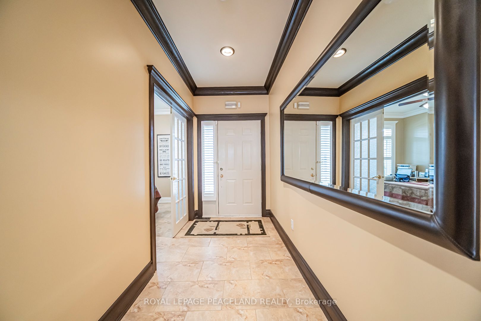5595 Drummond Road 11