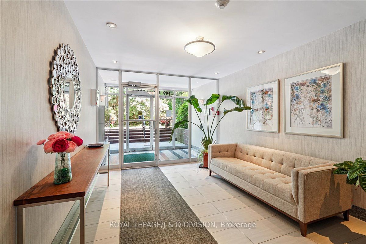 149 South Drive 203