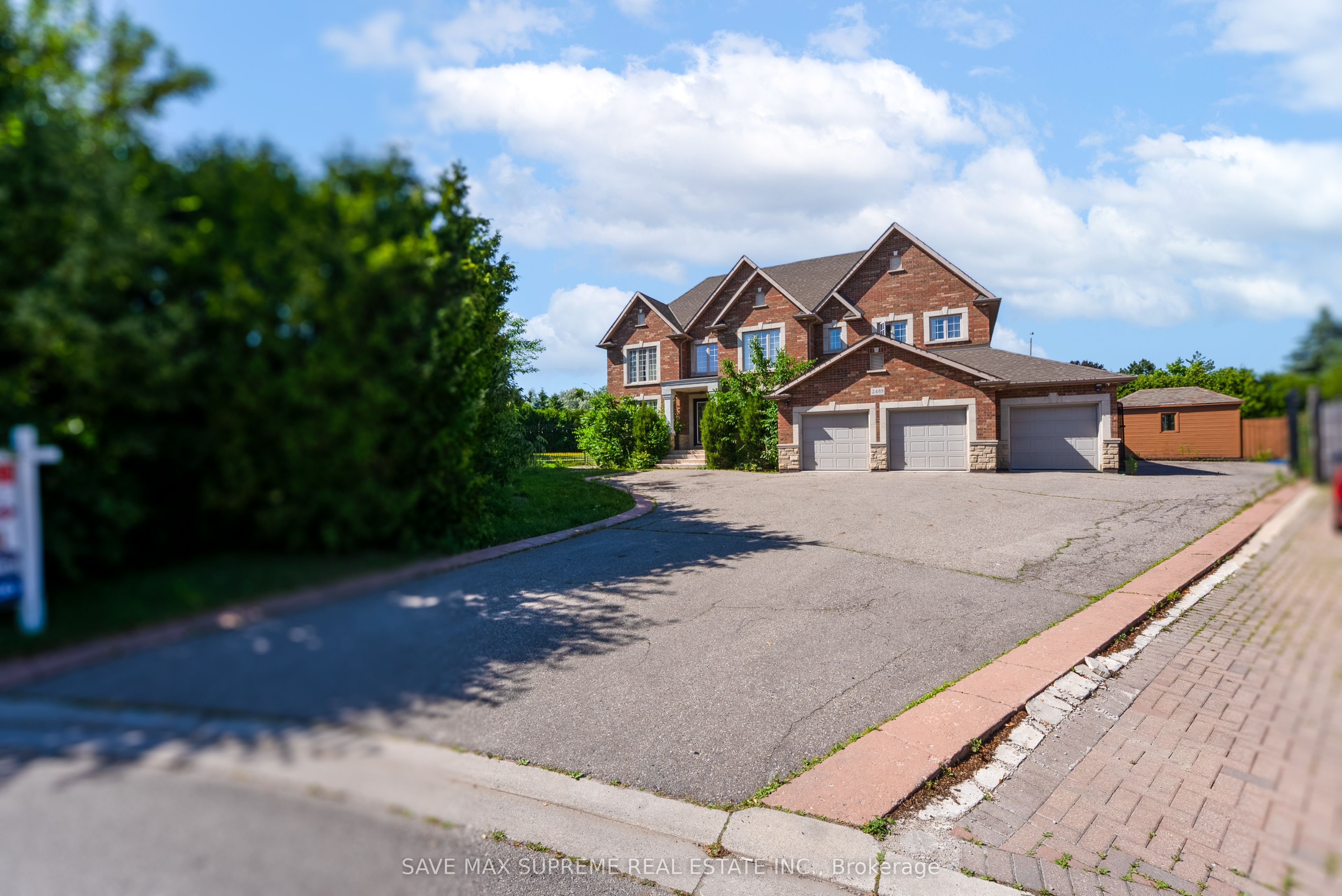 2489 Olinda Court