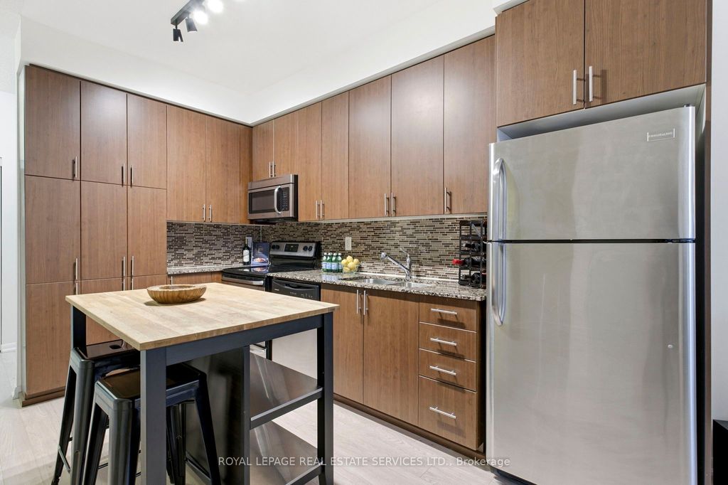 Photo of 800 Lawrence Avenue W #619, Toronto, ON M6A 0B1 (MLS # W12576736)