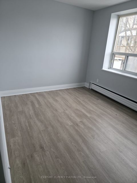 392 Jane Street 201 Toronto ON M6S 3Z5