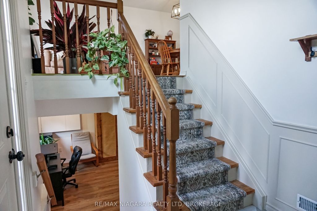 Photo of 3595 Hill Street, Fort Erie, ON L0S 1S0 (MLS # X12646520)