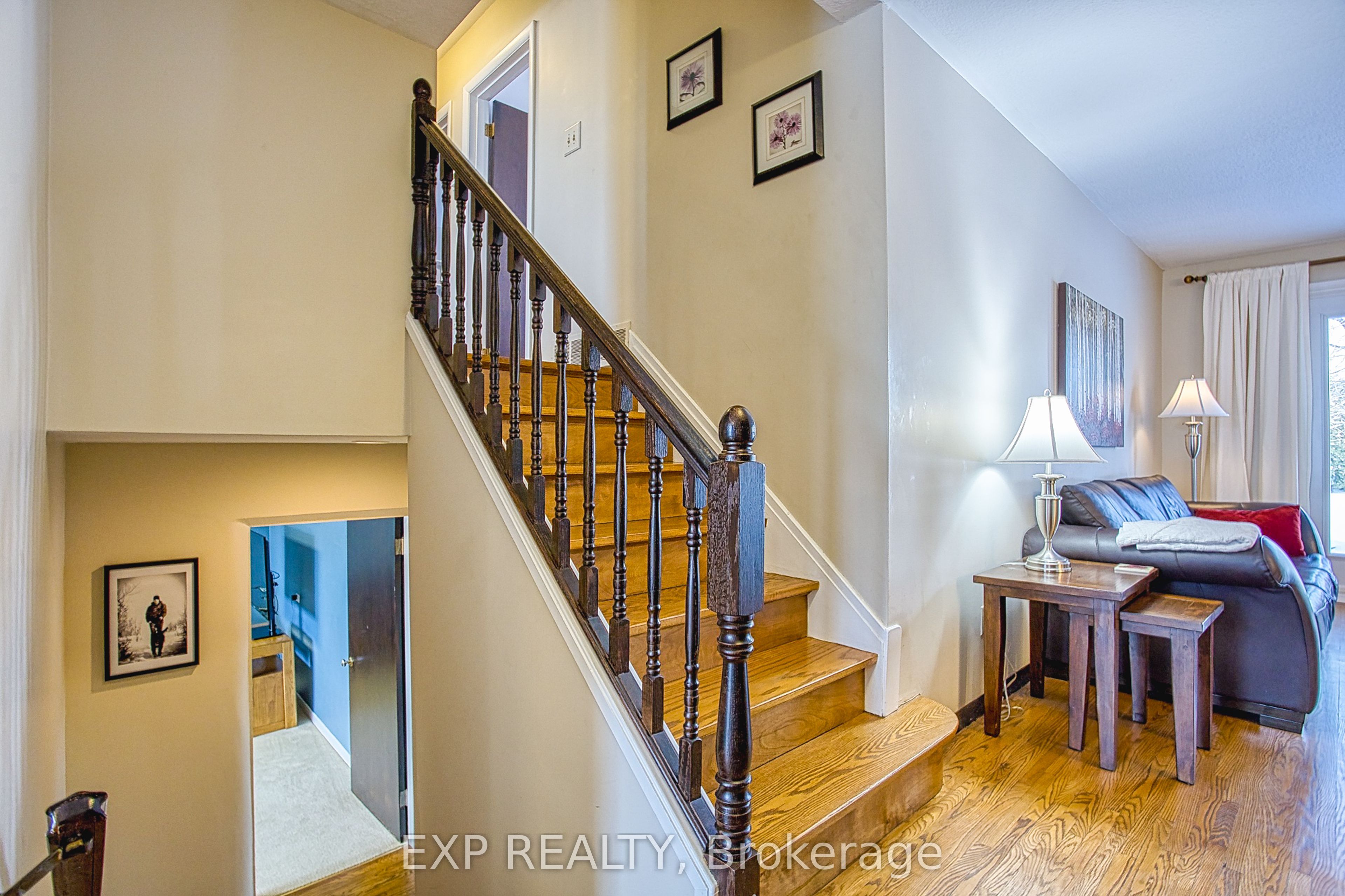 99 Swanhurst Boulevard