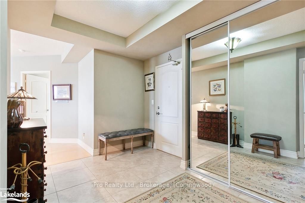20 COLLIER Street 502