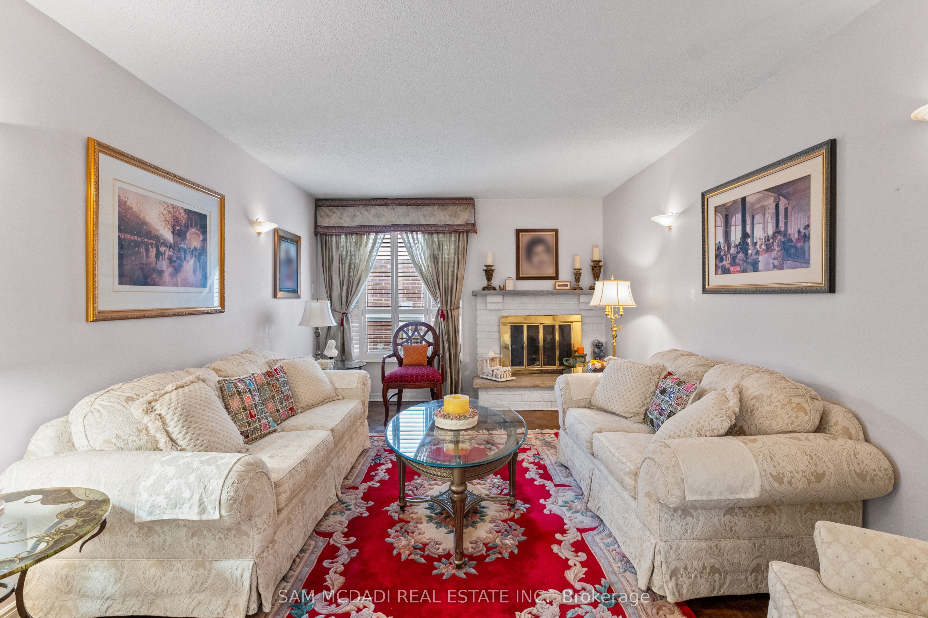 1004 Queensbridge Drive