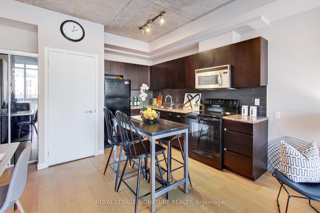 Photo of 38 Niagara Street #711, Toronto, ON M5V 3X1 (MLS # C12382385)