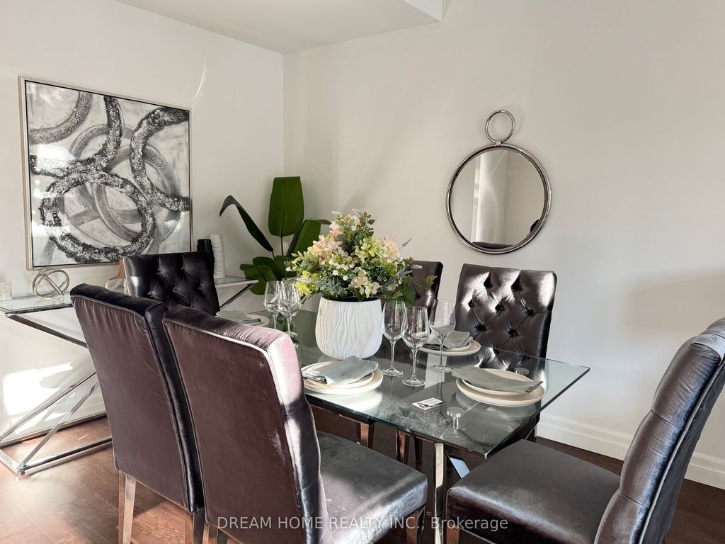 Photo of 934 Mount Pleasant Road, Toronto, ON M4P 2L6 (MLS # C12405319)