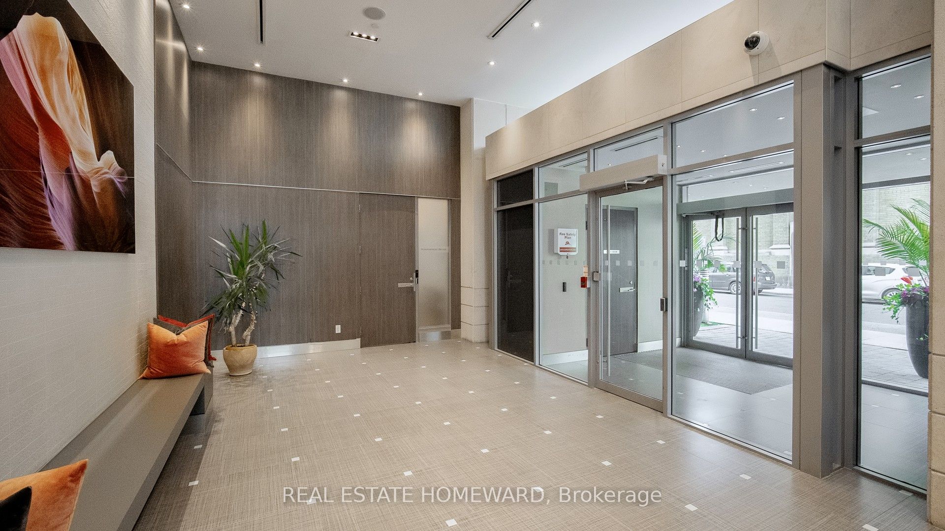 500 Sherbourne Street 2706