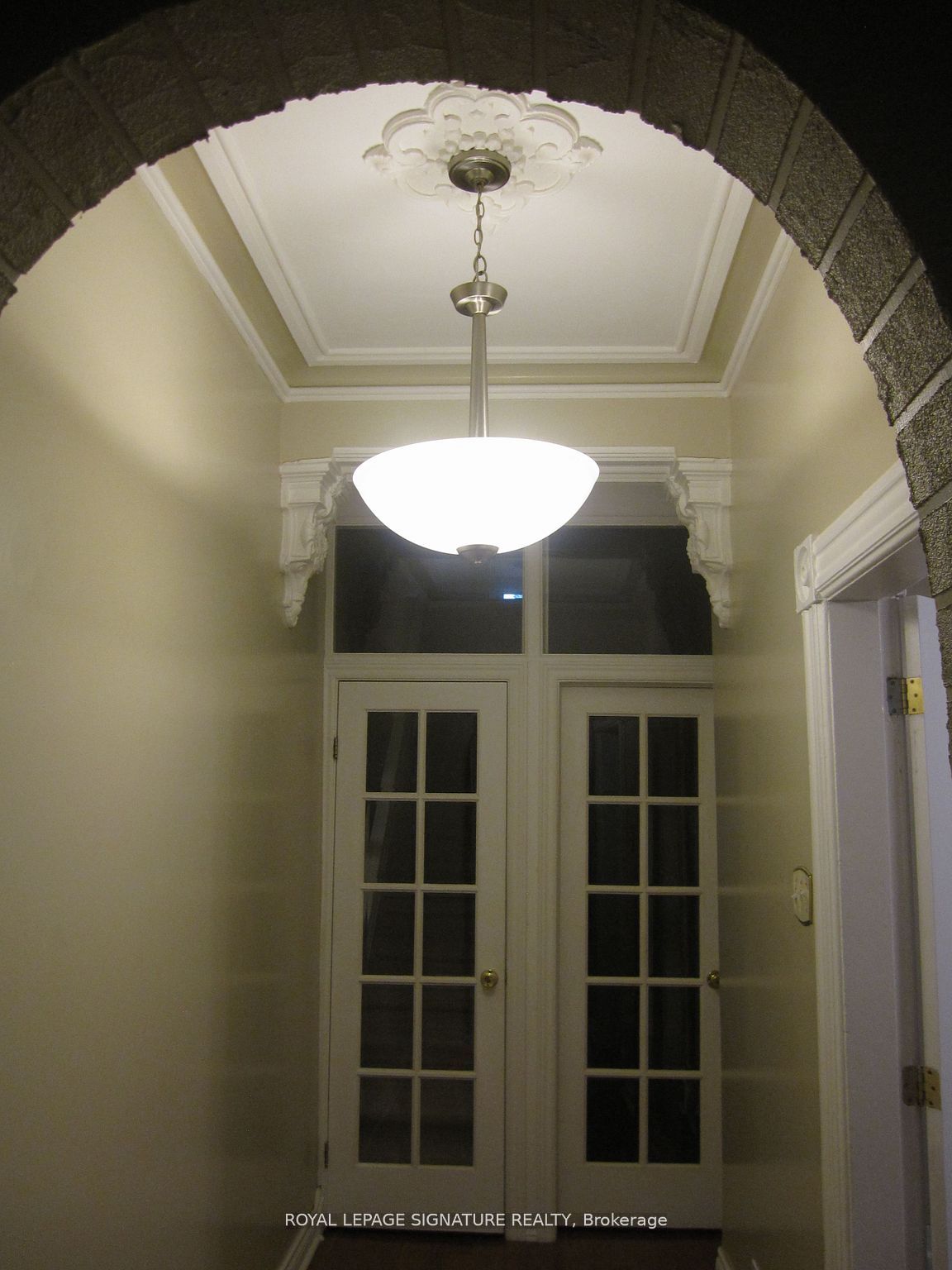 102 Montrose Avenue