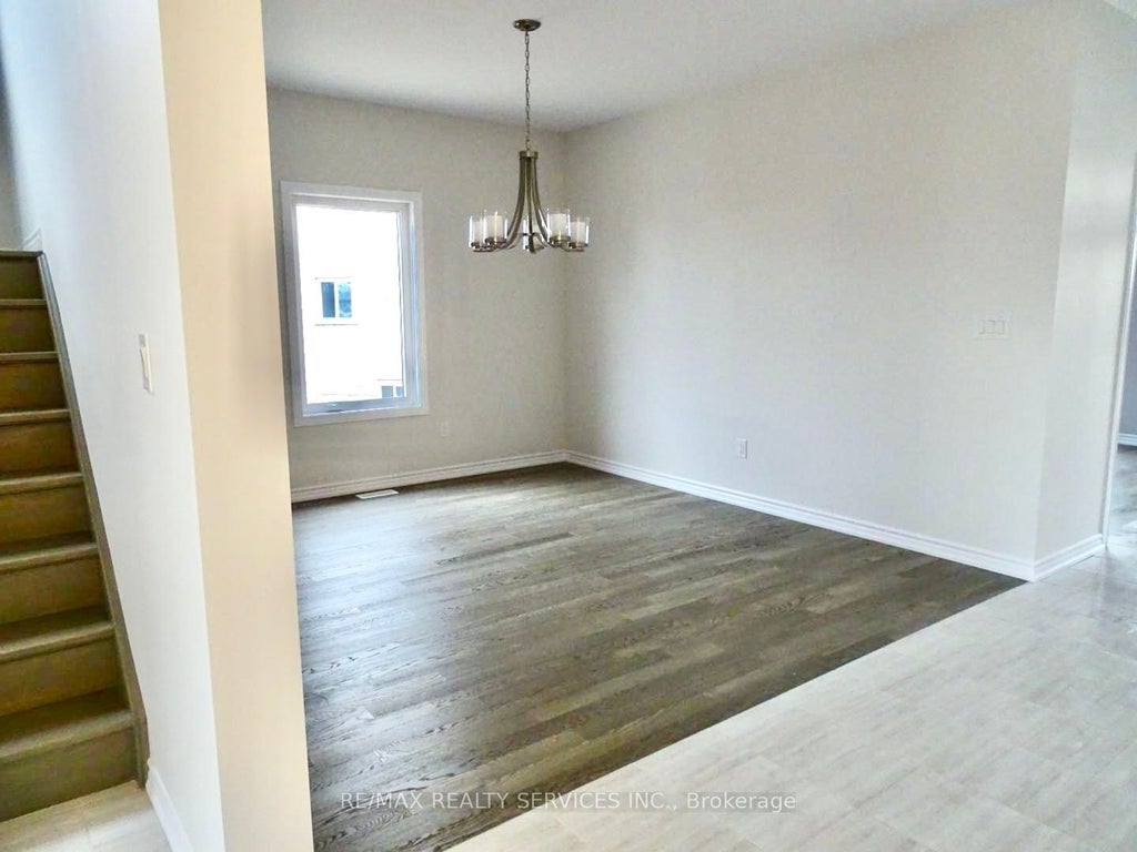 Photo of 204 Bethune Avenue, Welland, ON L3B 0H6 (MLS # X13229432)