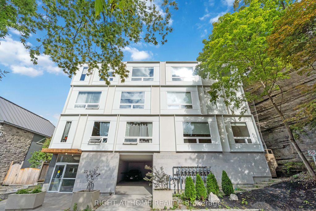 Photo of 22 Perkins Street #305, West Centre Town, ON K1R 7G5 (MLS # X12809074)