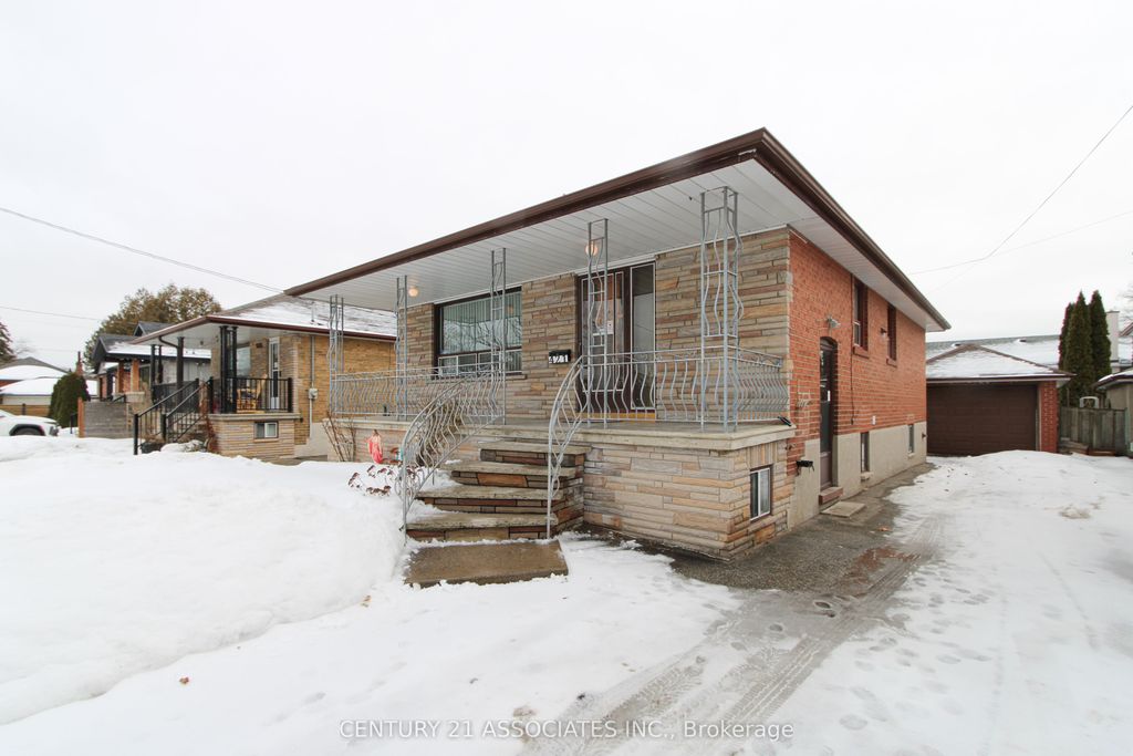 Photo of 421 Lanor Avenue, Toronto, ON M8W 2R7 (MLS # W12808484)