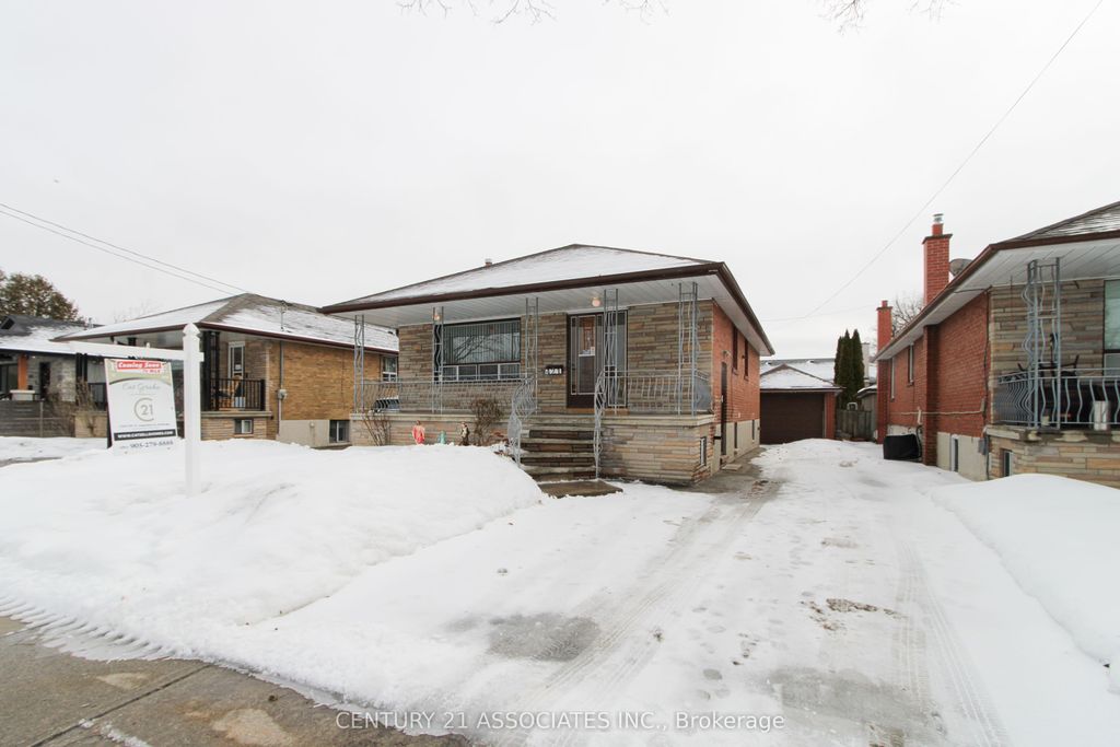 Photo of 421 Lanor Avenue, Toronto, ON M8W 2R7 (MLS # W12808484)